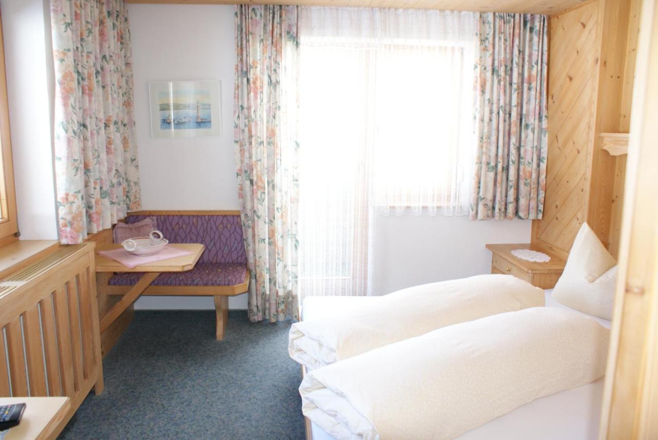 Haus Bergfrieden Hotel Bach  Ngoại thất bức ảnh